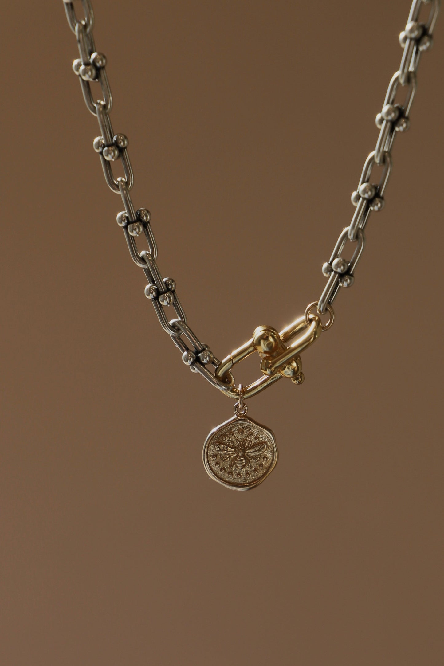 WAX SEAL BEE CHARM - Concordia Style Boutique