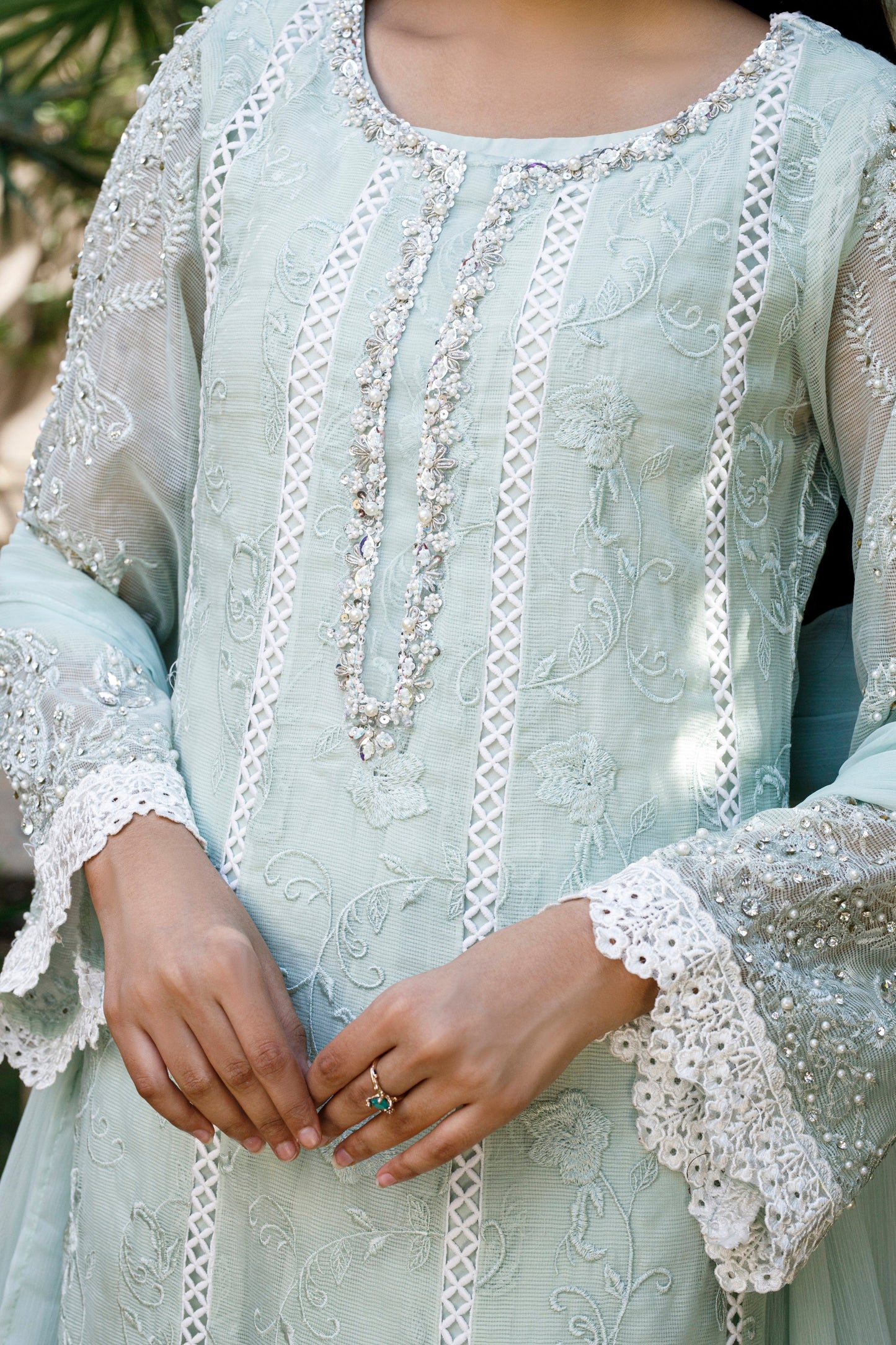 Mona - K-152-12212401