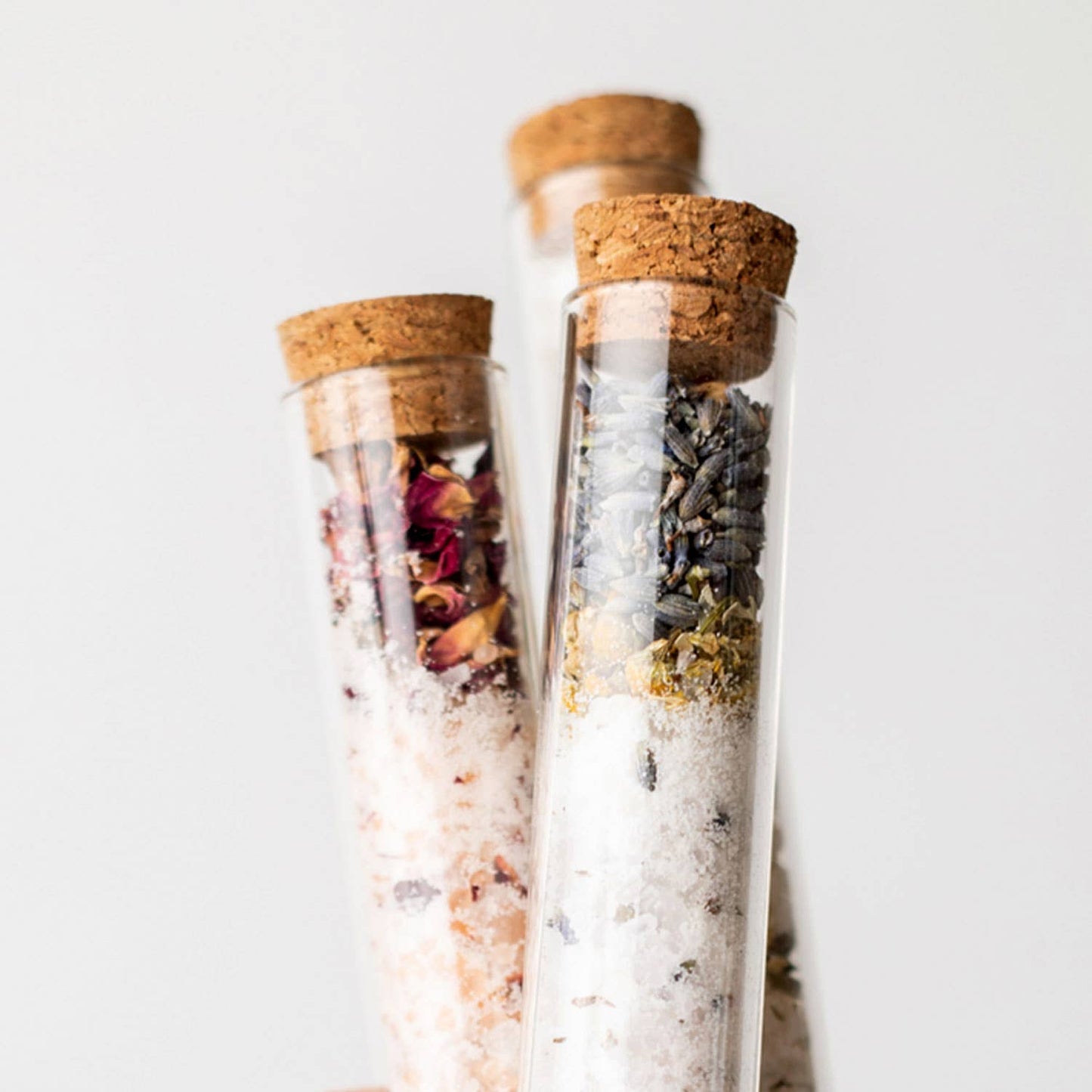 Lavender Chamomile Bath Soak: Relax and Rejuvenate - Concordia Style Boutique