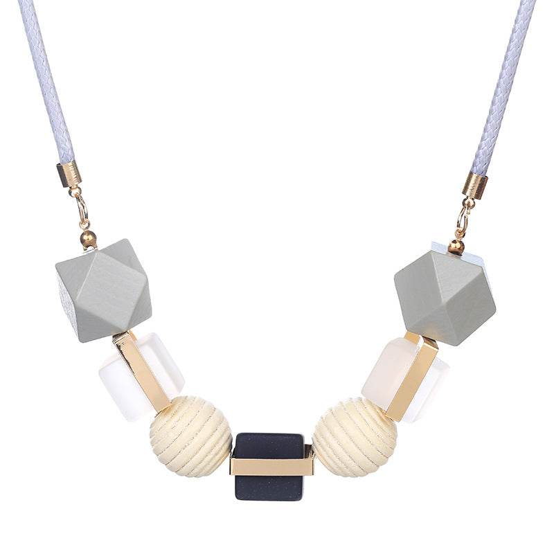 Colored wood pendant necklace - Concordia Style Boutique
