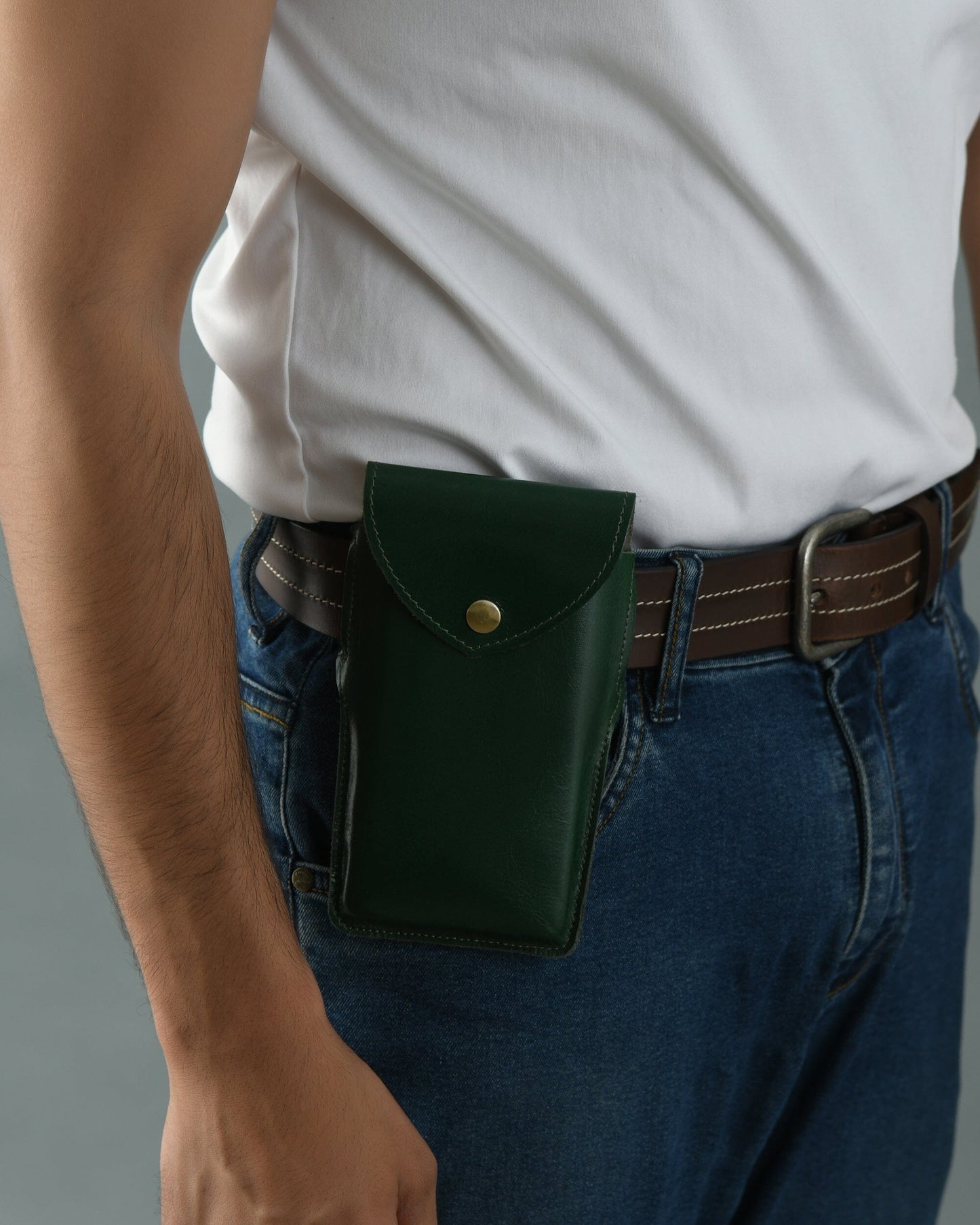 Mobile Holster Case- Green - Concordia Style Boutique