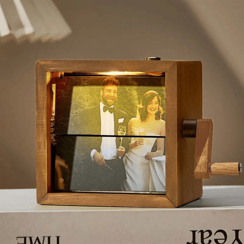 Custom Photo Flipbook Frame Animation Machine -Hand-cranked Flipbook - Box Photo Album - Concordia Style Boutique