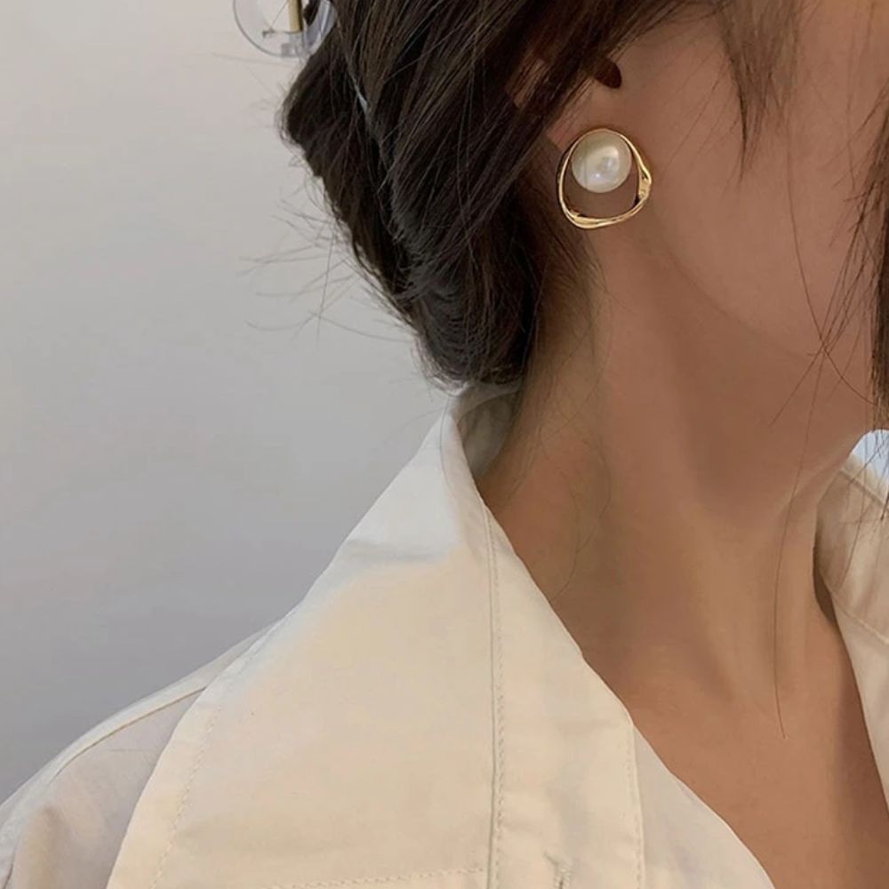 BIG PEARL EARRINGS (PAIR) - Concordia Style Boutique