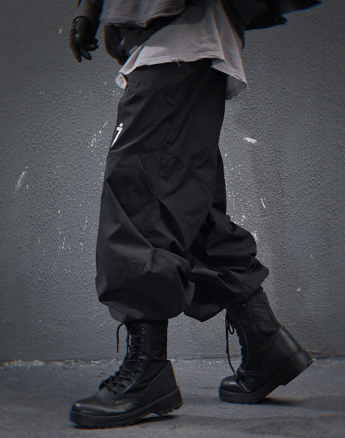 HiP81 Black I-Tech Lightweight Pants