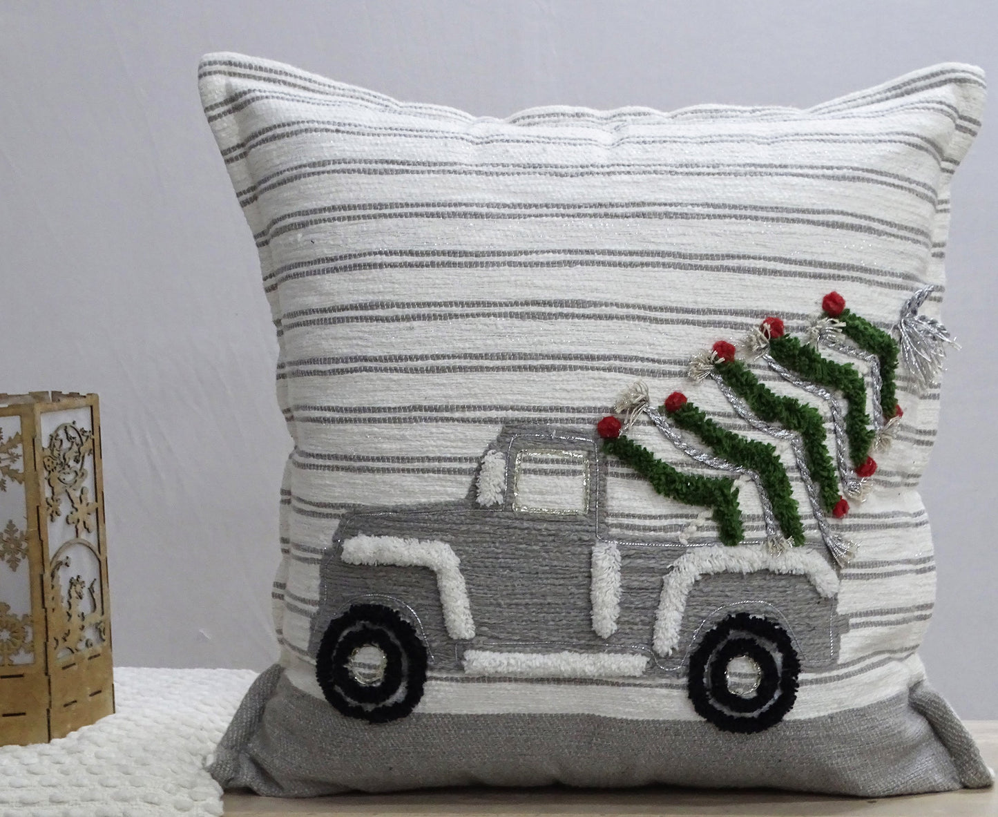 Vibhsa Christmas Decorative Throw Pillow 20"x20"