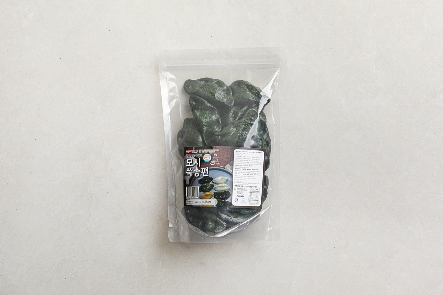 Jindo Moshi Ssuk Songpyeon (Ramie & Mugwort Halfmoon Shaped Rice Cake) - Concordia Style Boutique