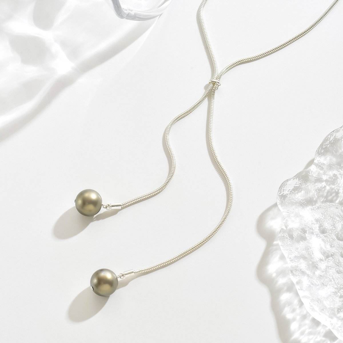 Elegant Gold Y-Shaped Necklace With Pearl Pendant - Concordia Style Boutique