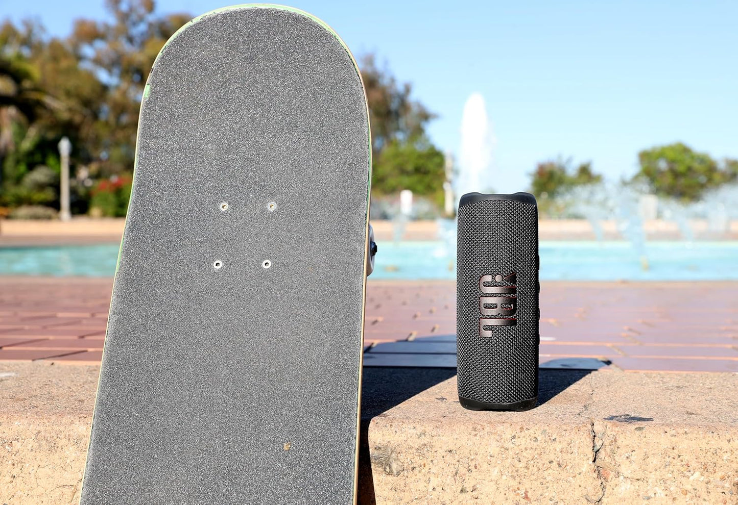 JBL Flip 6 Portable Bluetooth Speaker – Powerful Sound, Deep Bass, IP67 Waterproof
