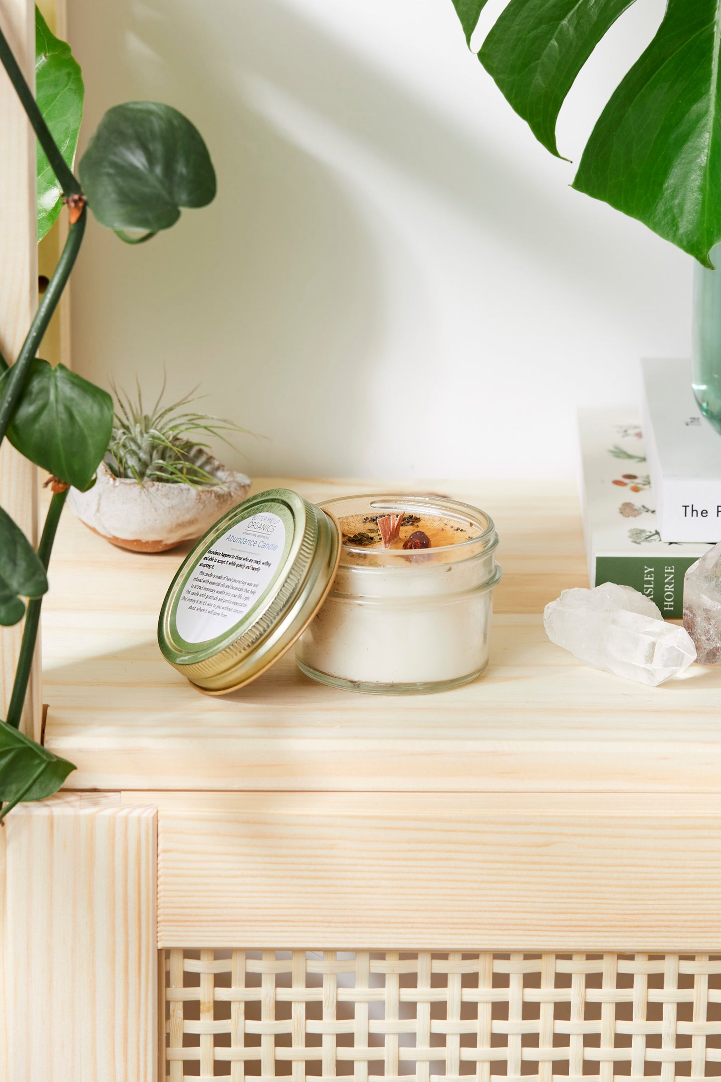 Abundance Candle / Ritual Candle / Intention Candle / Hand Poured Candle / Soy Wax Candle/ Butter Me Up Organics / Good Luck Candle / Money - Concordia Style Boutique