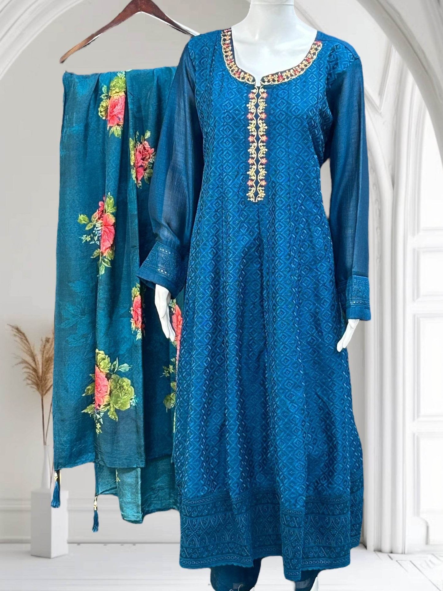 Chikankari Anarkali set