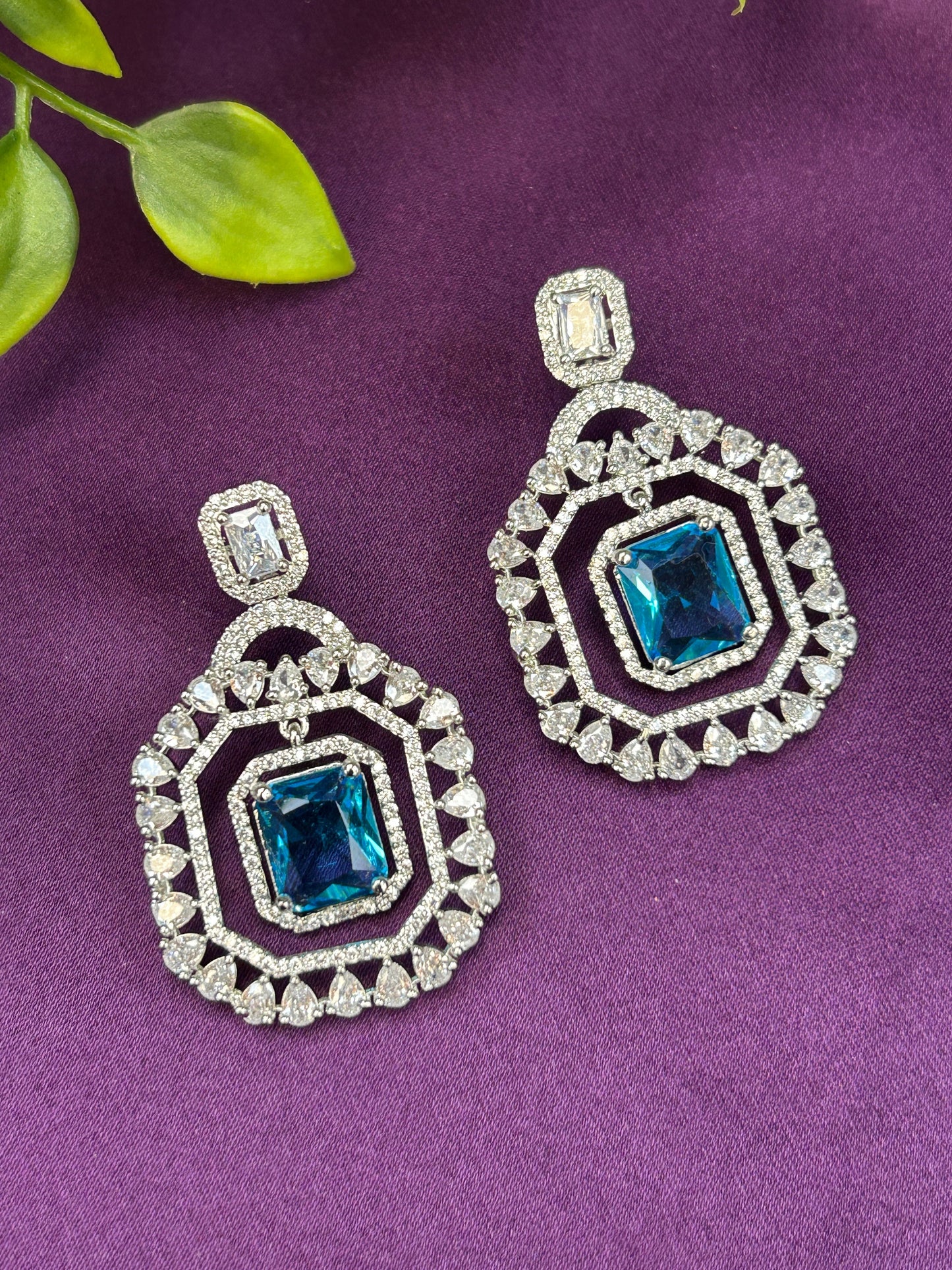 AD earrings: turquoise blue