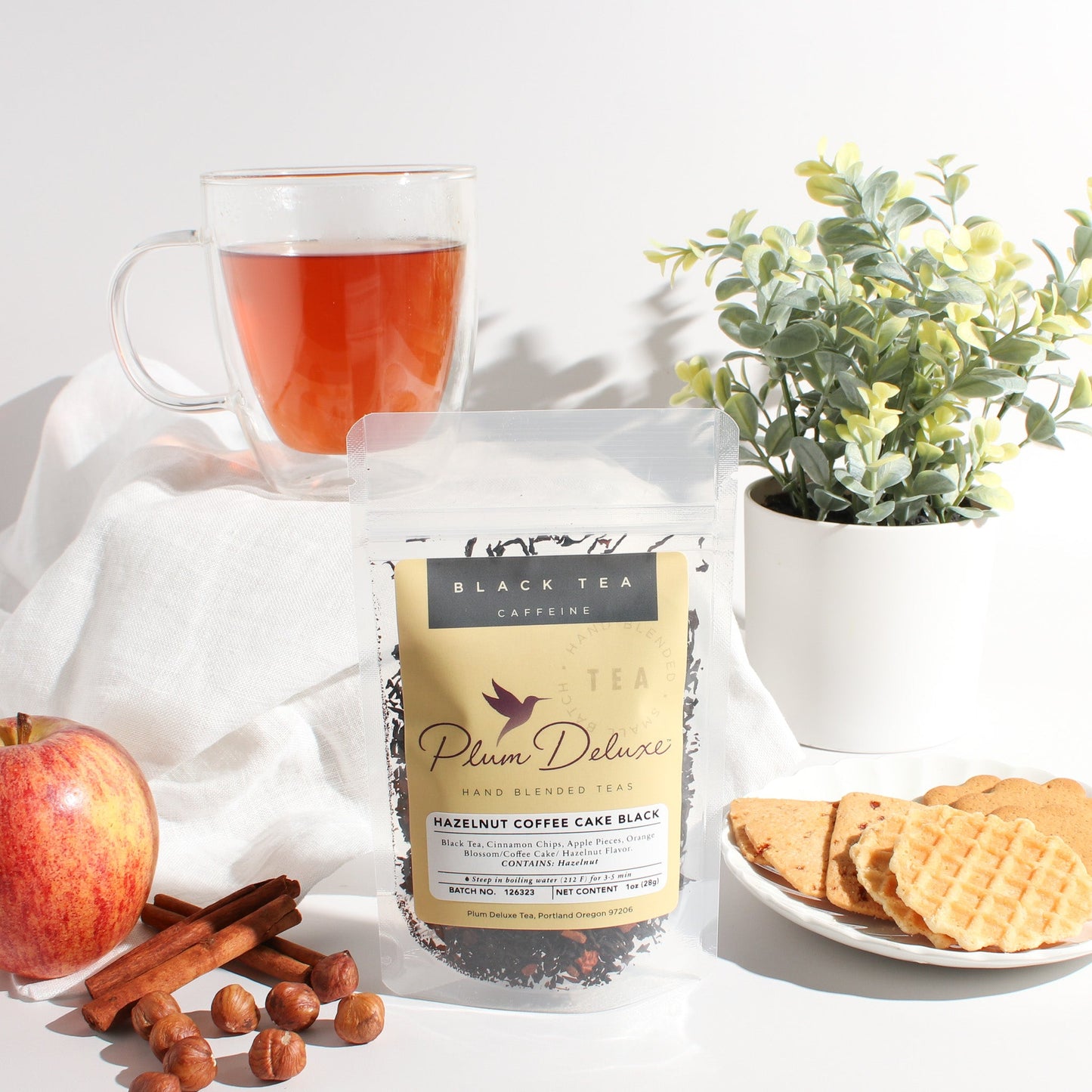 Hazelnut Coffee Cake Black Tea (Hazelnut / Apple / Cinnamon) - Concordia Style Boutique