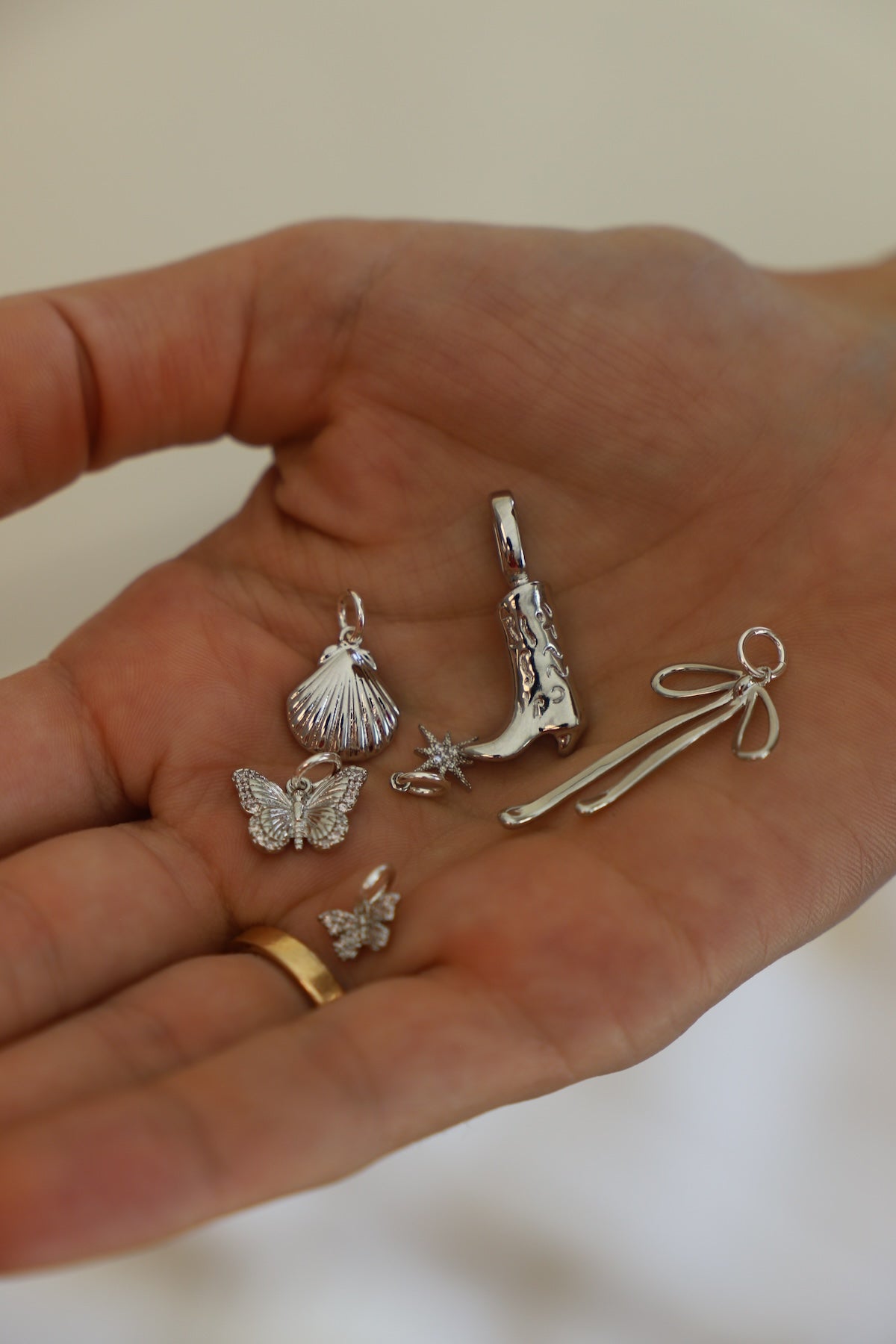 RIBBON CHARM - Concordia Style Boutique