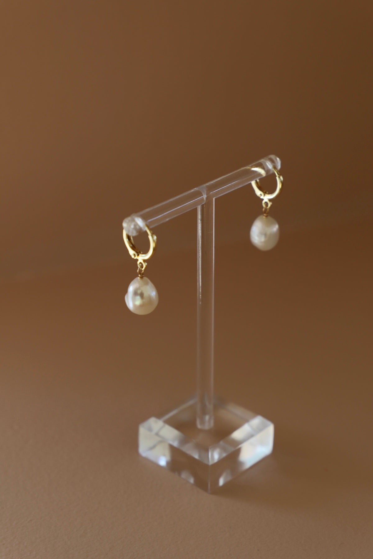 KESHI PEARL NUGGET HUGGIES - Concordia Style Boutique