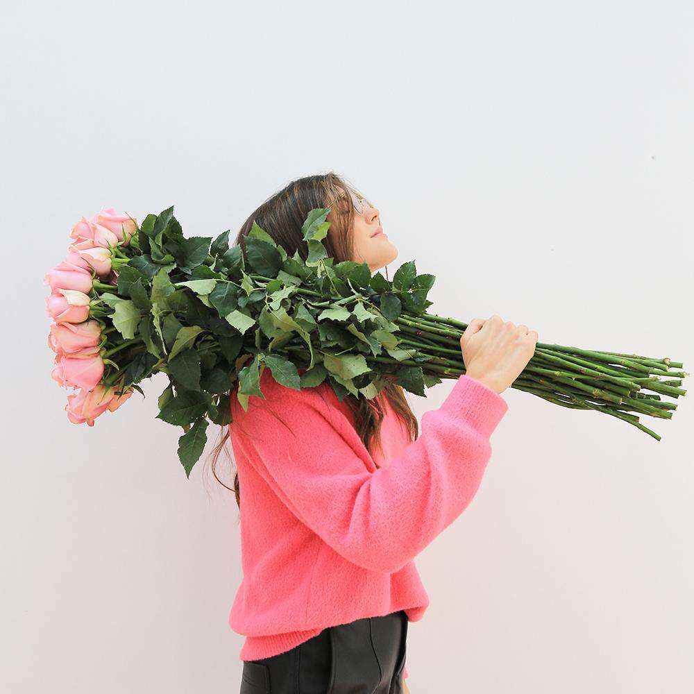 EXTRA LONG STEM ROSES