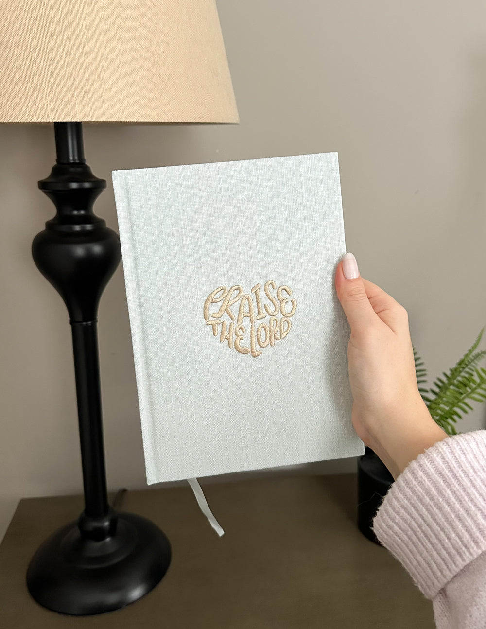 Praise the Lord Embroidered Planner - Concordia Style Boutique