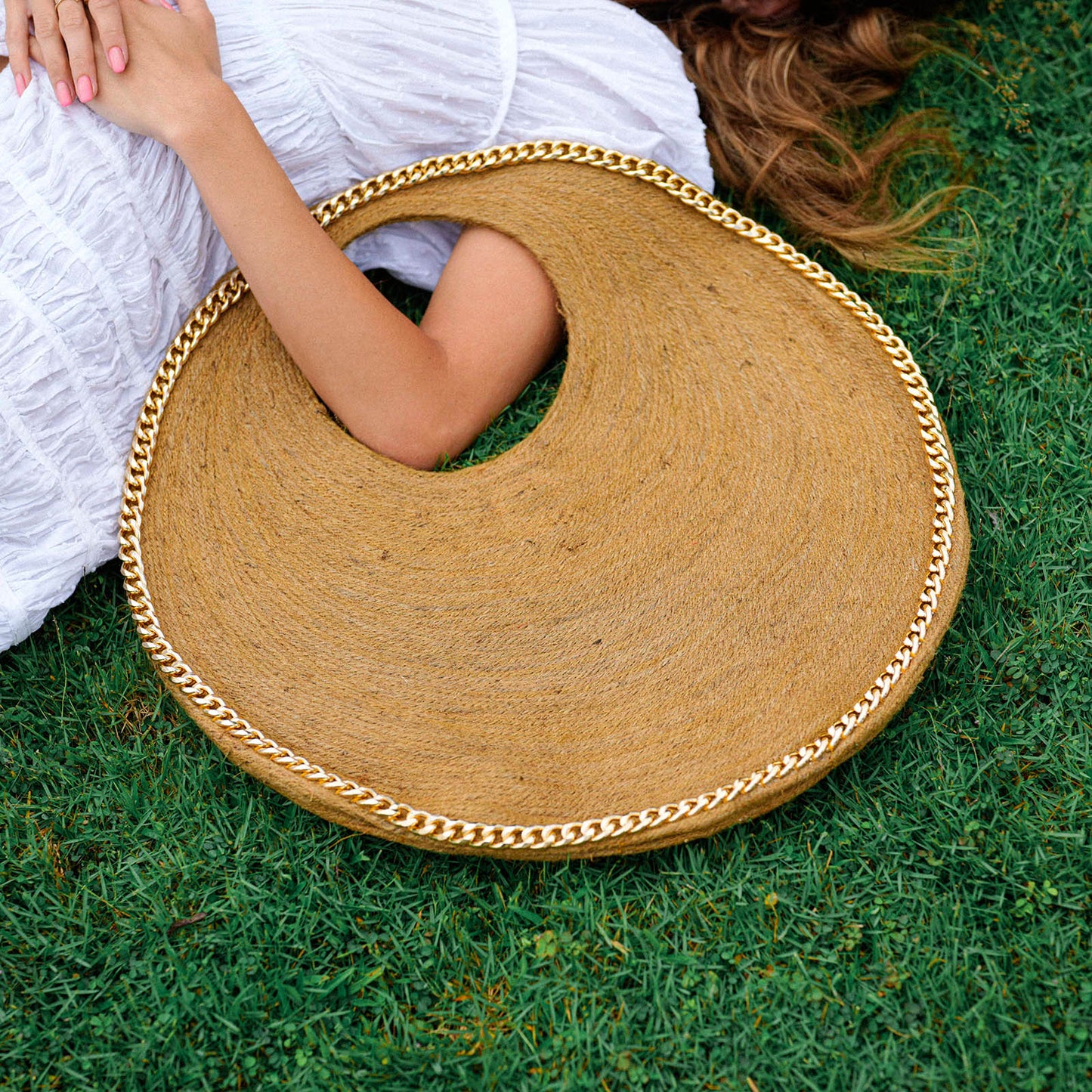 SOLO COCCO Jute Bag With Gold Chain