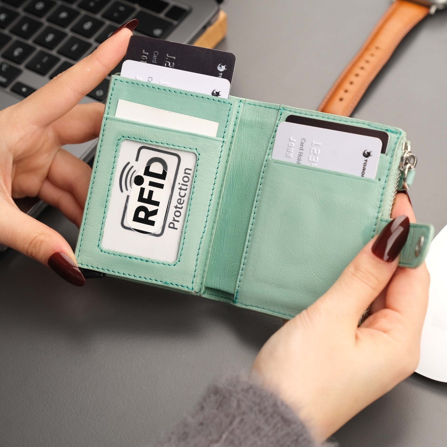 Glenrock Green Leather Pop-up Cardholder Wallet - Concordia Style Boutique
