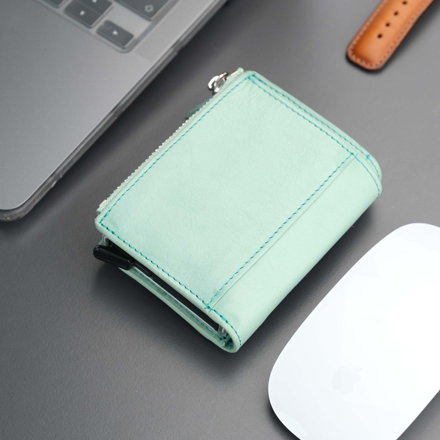 Glenrock Green Leather Pop-up Cardholder Wallet - Concordia Style Boutique