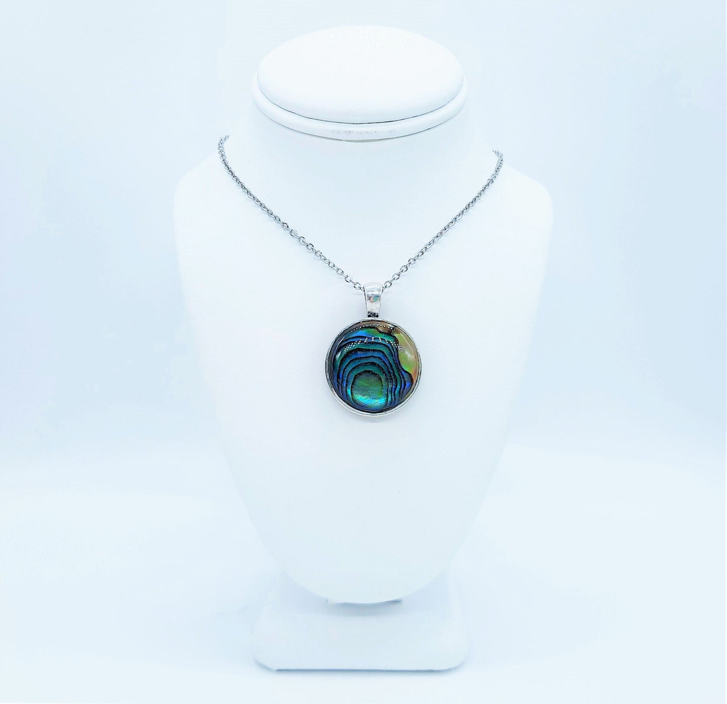 Abalone / Paua Seashell Pendant Necklace