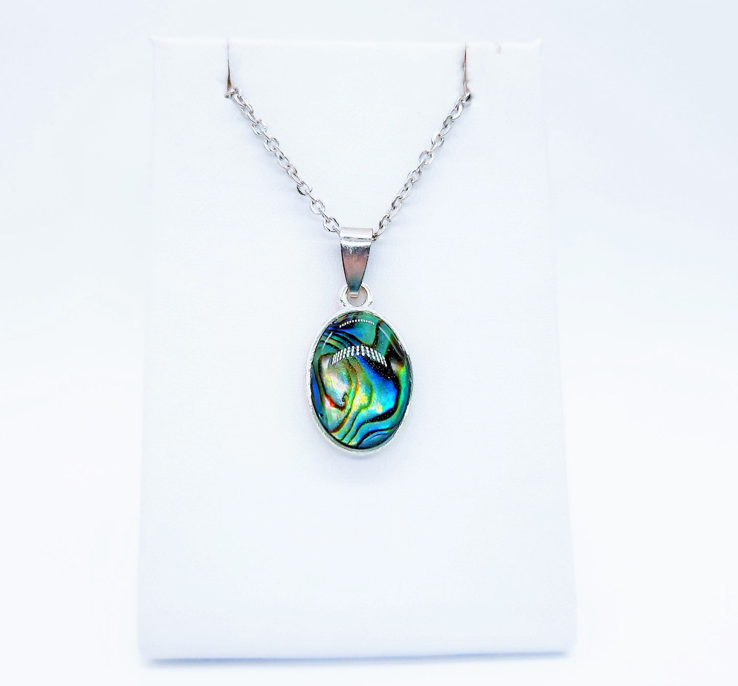 Abalone / Paua Seashell Oval Pendant Necklace