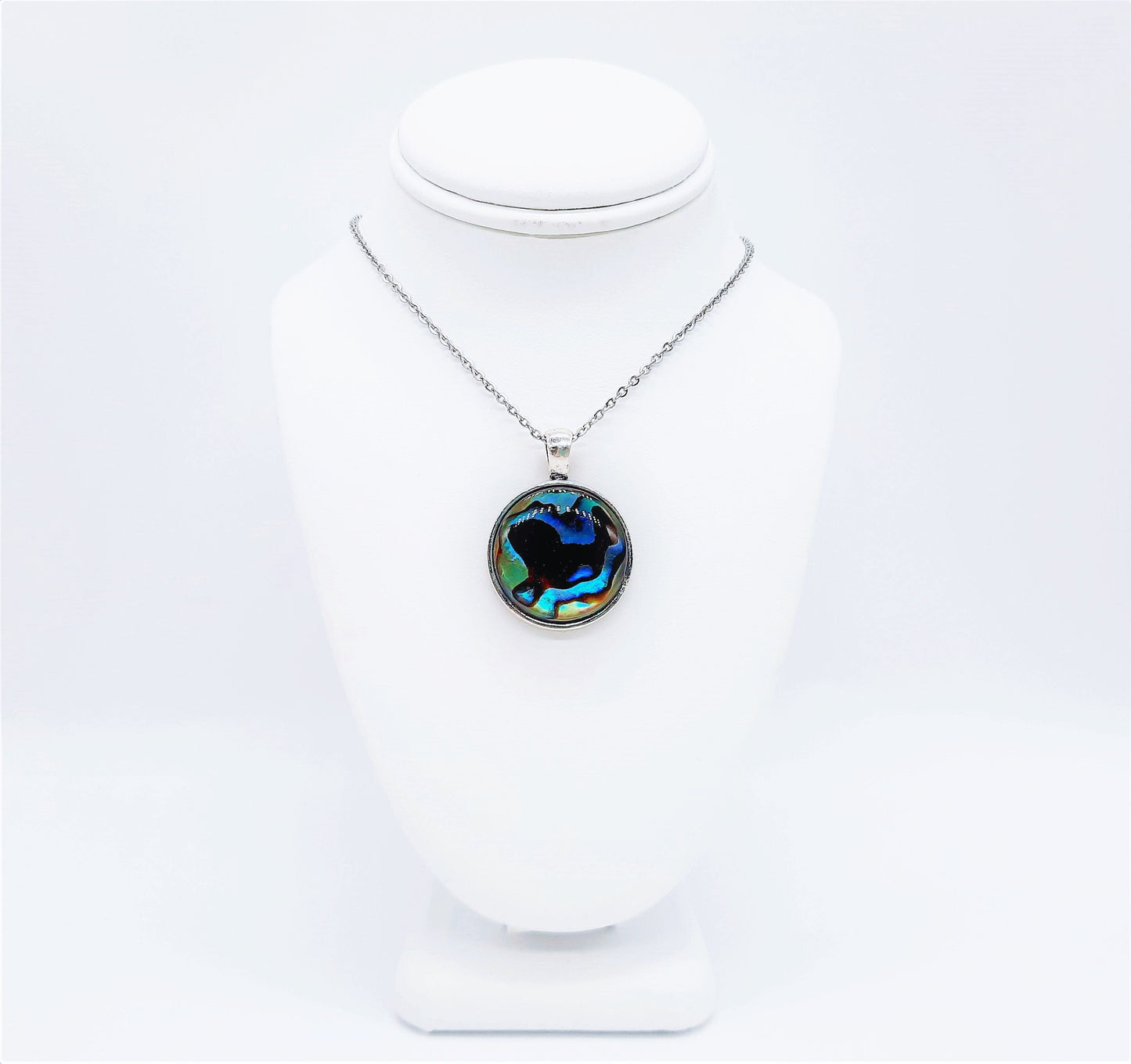 Abalone / Paua Seashell Pendant Necklace