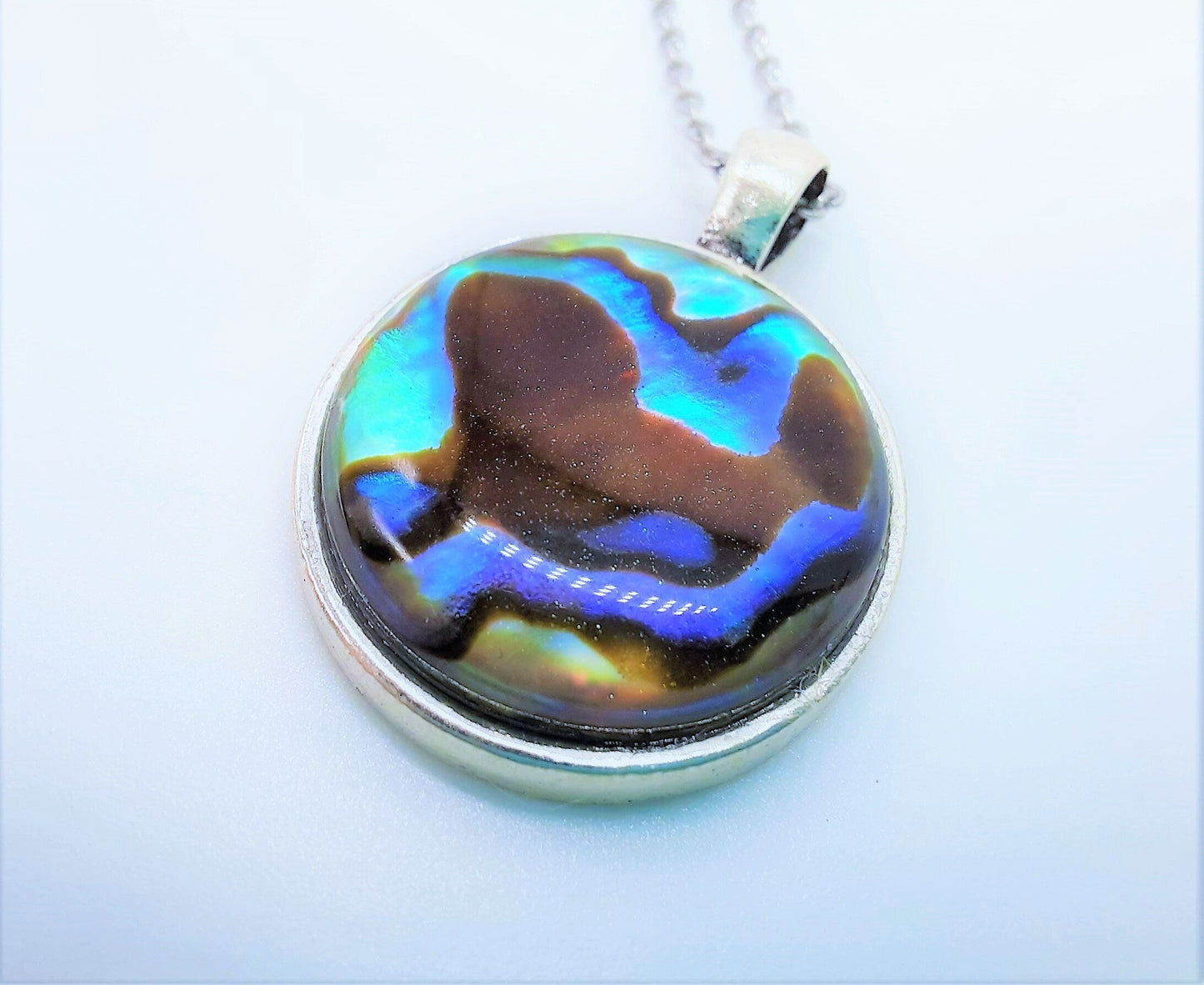 Abalone / Paua Seashell Pendant Necklace