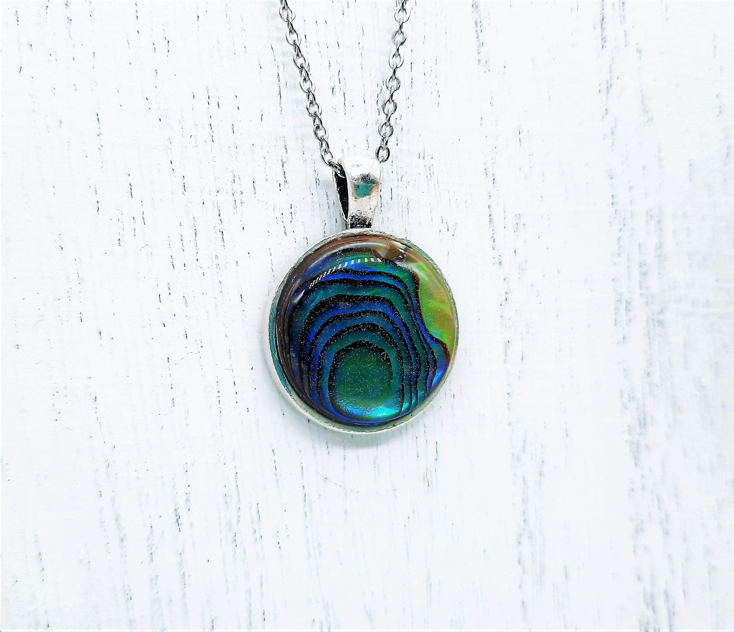 Abalone / Paua Seashell Pendant Necklace
