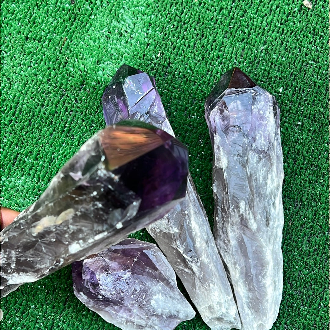 Amethyst Phantom Spectrum Point - Concordia Style Boutique