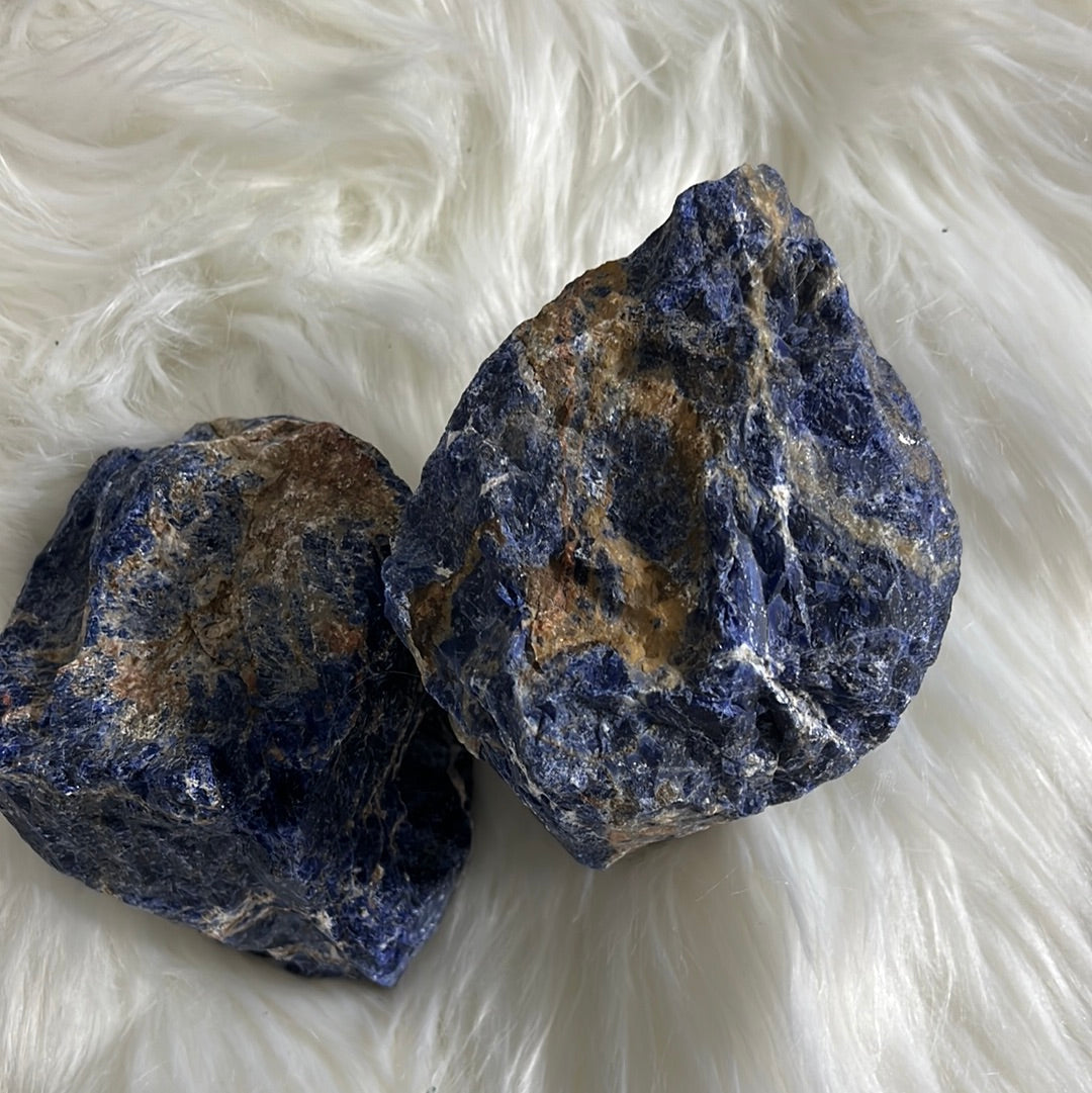 Jumbo Sunset Sodalite - Raw healing stone - Concordia Style Boutique