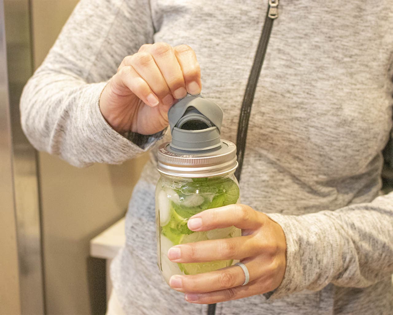 Silicone Chug Leak Resistant Lids for Regular Mouth Mason Jars - Concordia Style Boutique