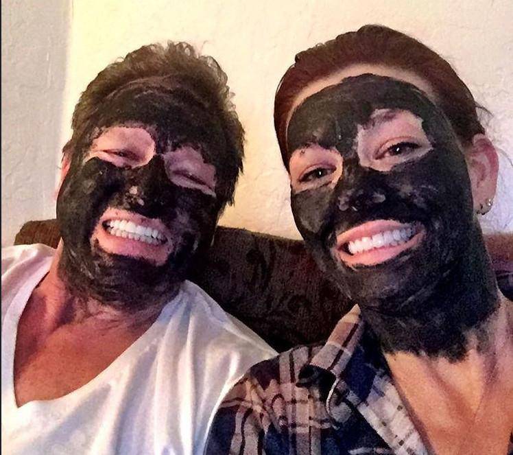 Organic Acne Face Mask - Activated Charcoal - Superior Detox & Purification - Concordia Style Boutique