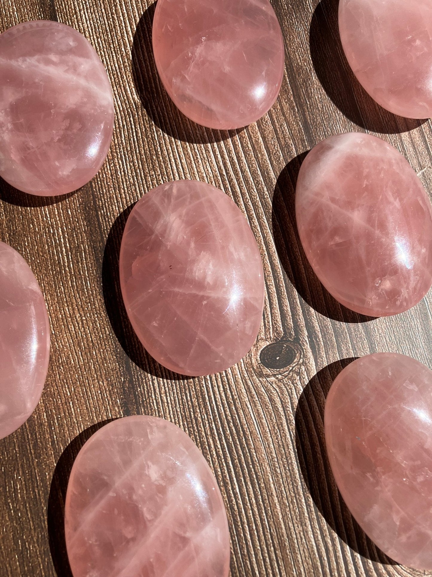 Rose Quartz Palm Stone – Deep Pink, Intuitive Pick