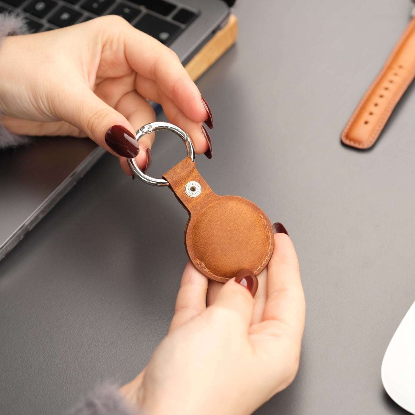 Saratoga Leather AirTag Holder - Concordia Style Boutique