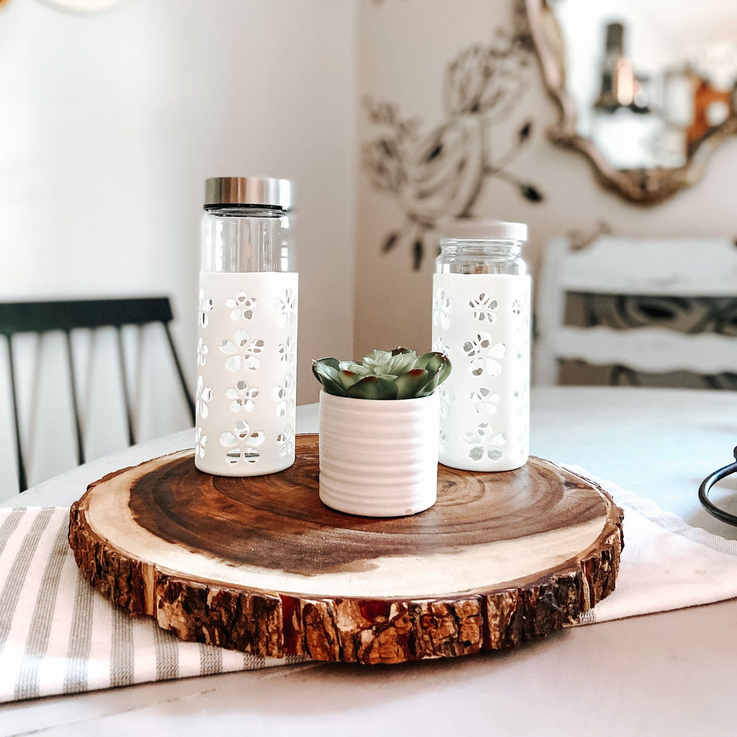 Flower Petals Silicone Protective Bottle Sleeves Set, for 16oz Bottles (White)