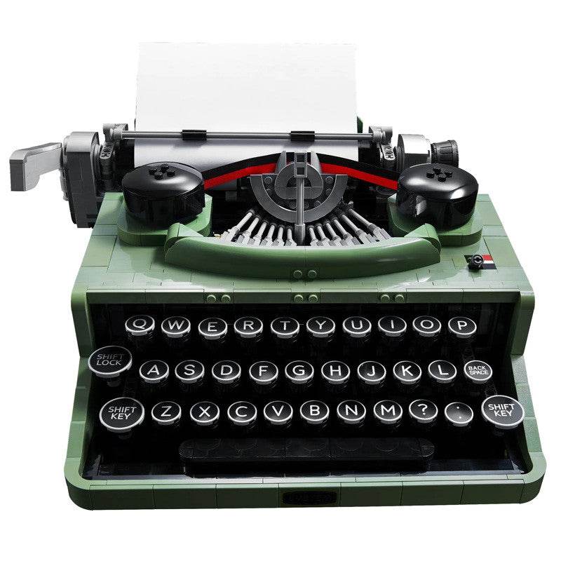 Retro Typewriter - Concordia Style Boutique