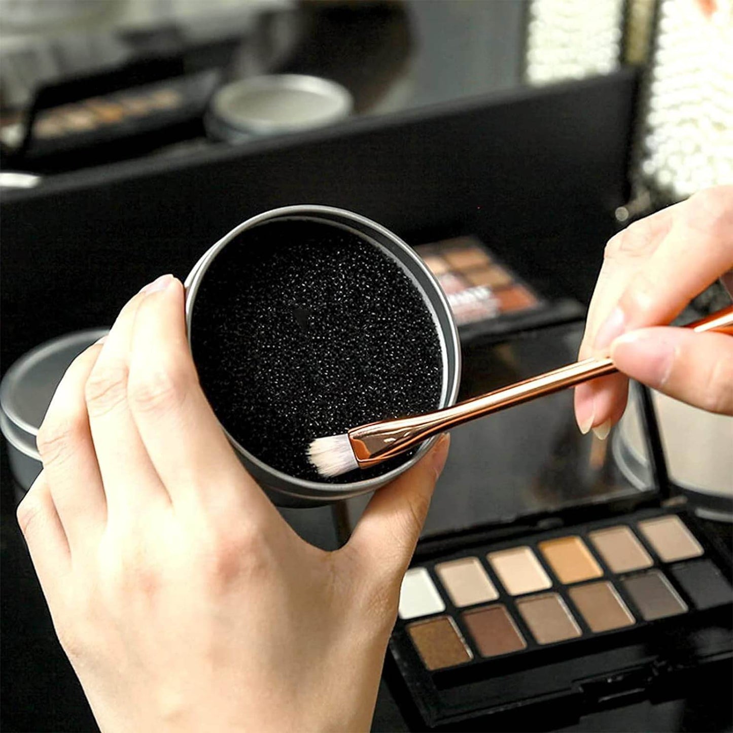 2 Pack Cleaner Sponge, Dry Makeup Brushes Cleaner Eye Shadow or Blush Color Removal Quickly Switch to Next Color - Concordia Style Boutique
