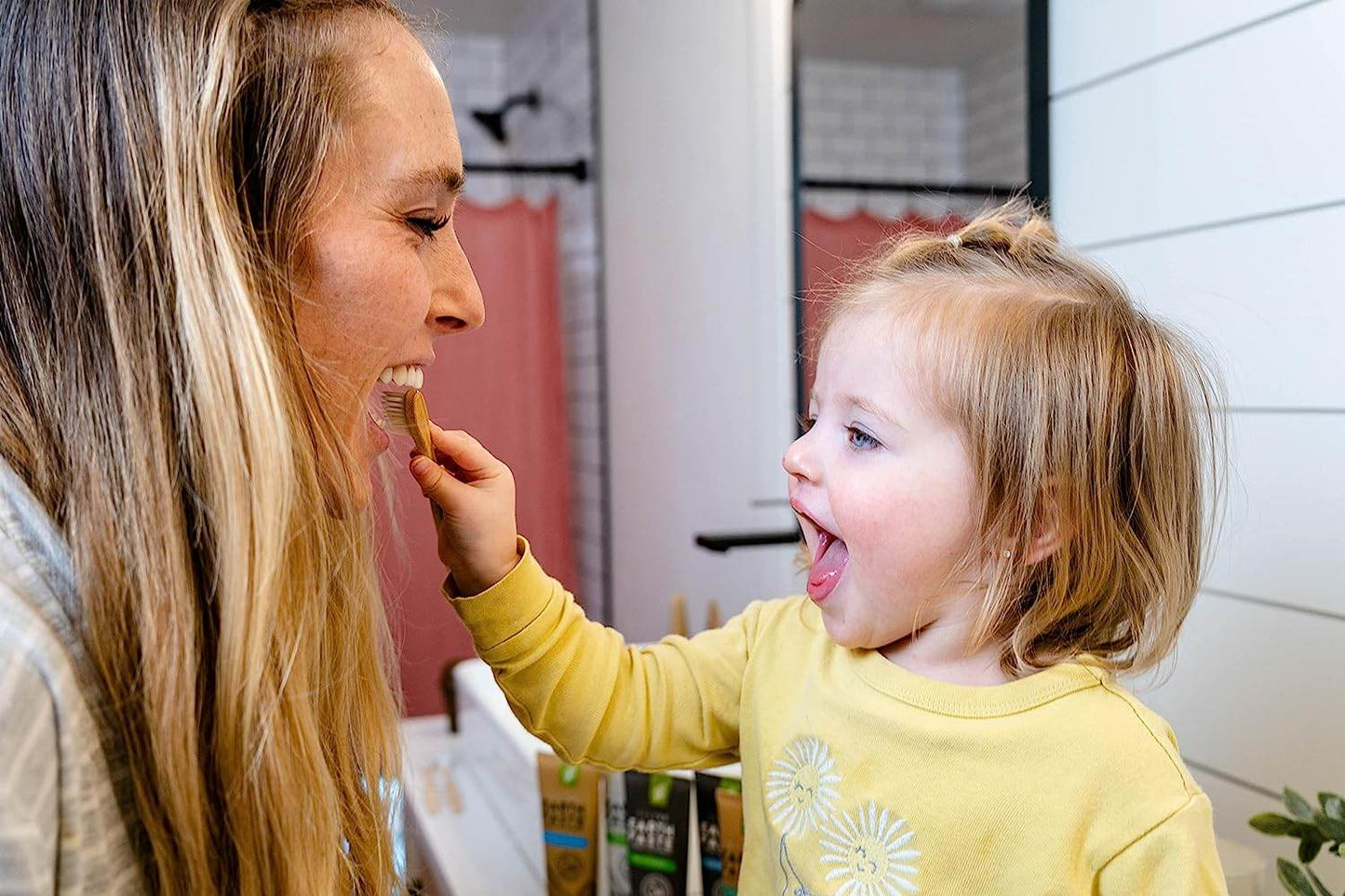 Redmond Earthpaste with Silver - Natural Non-Fluoride Toothpaste, 4 Ounce Tube (Peppermint) - Concordia Style Boutique