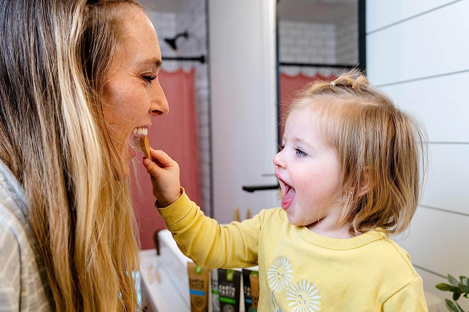 Redmond Earthpaste with Silver - Natural Non-Fluoride Toothpaste, 4 Ounce Tube (Peppermint) - Concordia Style Boutique