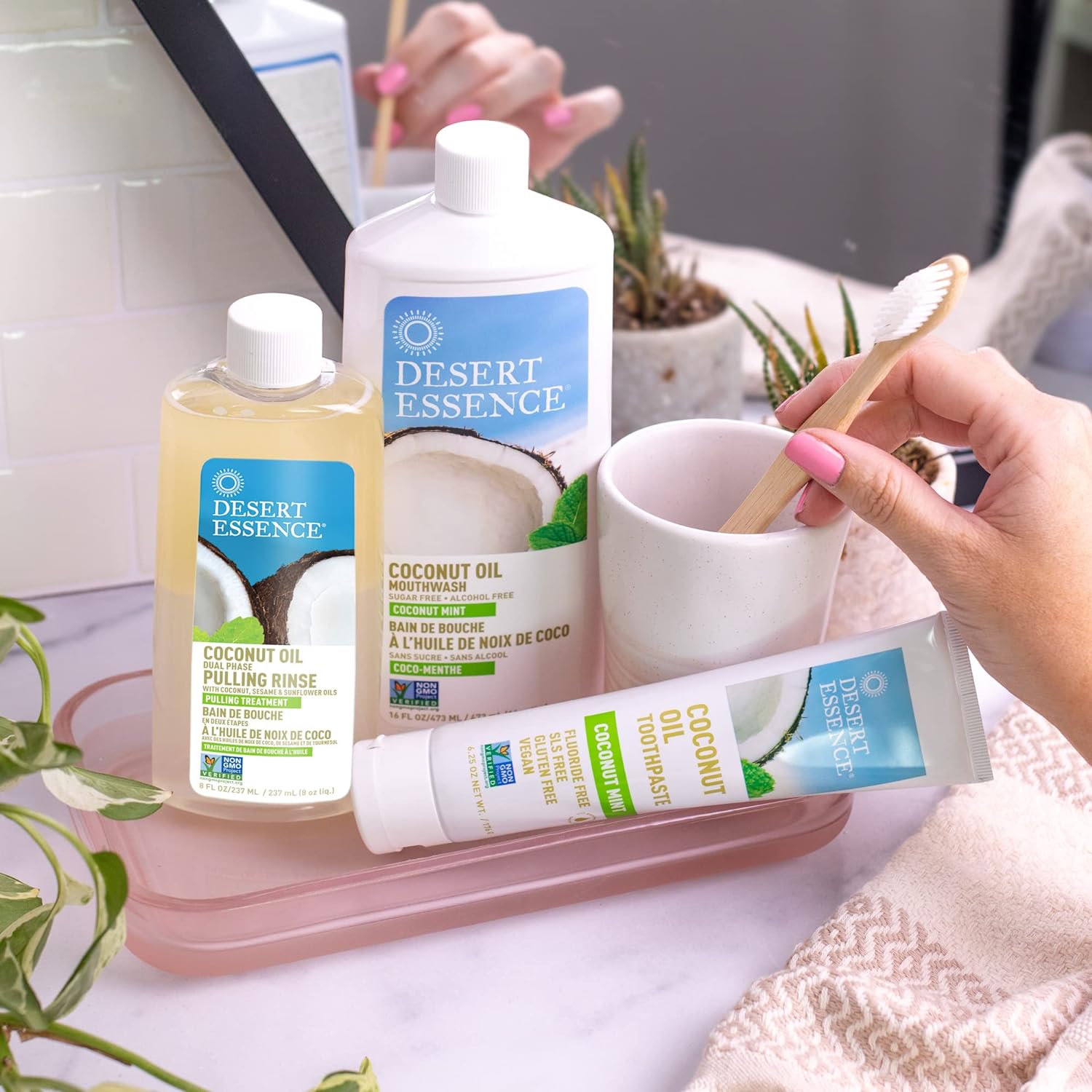 Pulling Oil - Desert Essence Coconut Oil - Dual Phase Pulling Rinse - Mint, 8 fl oz - Alcohol Free, Sugar Free, Gluten Free, Vegan, Non-GMO - Organic Virgin Coconut Oil, Sesame Oil, Sunflower Oil & Tea Tree Oil - Concordia Style Boutique