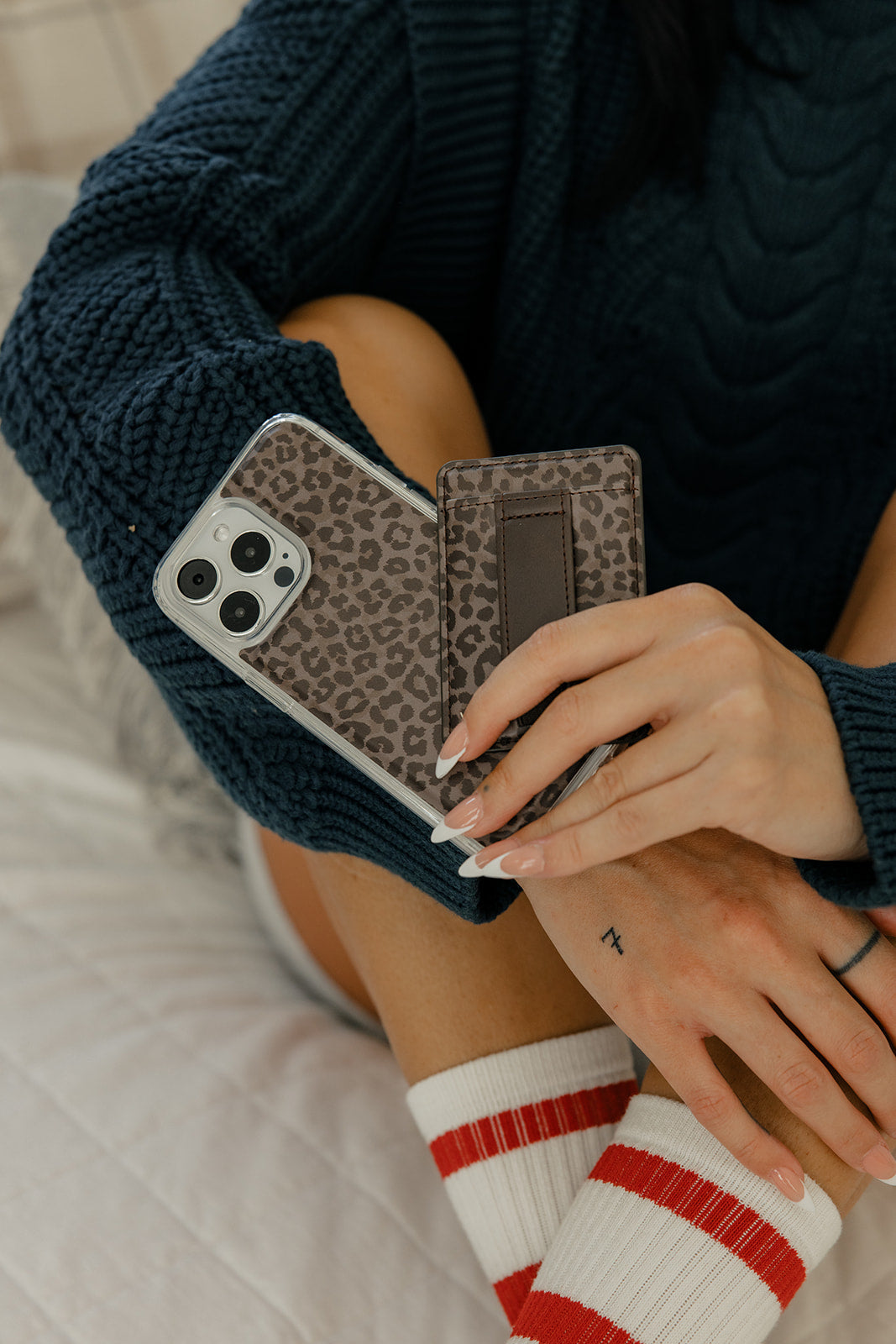 Shadow Leopard Magnetic Case - Concordia Style Boutique