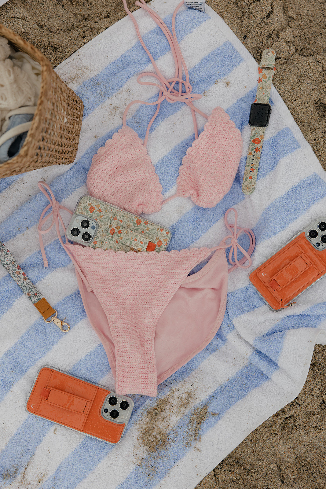 Coral Crush Magnetic Case - Concordia Style Boutique