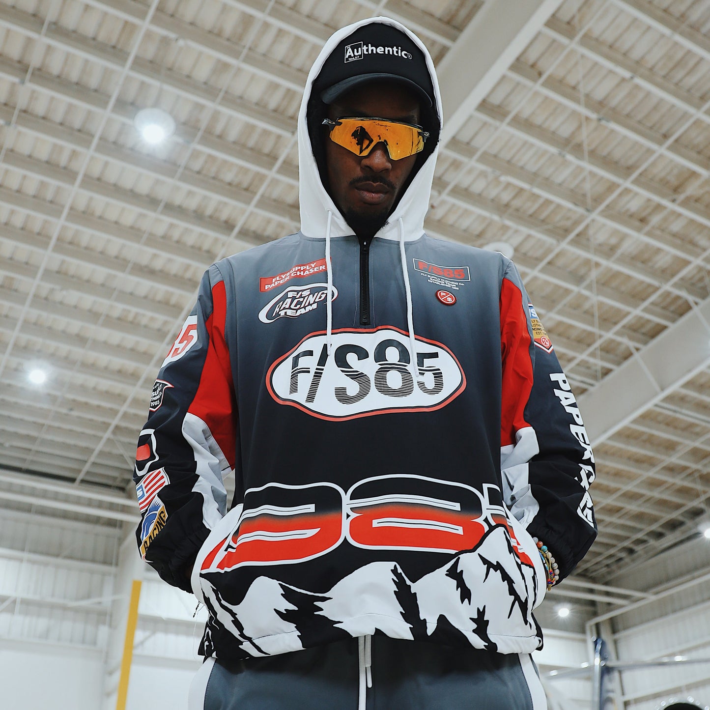 Paperchaser Windbreaker Pullover (Black) - Concordia Style Boutique