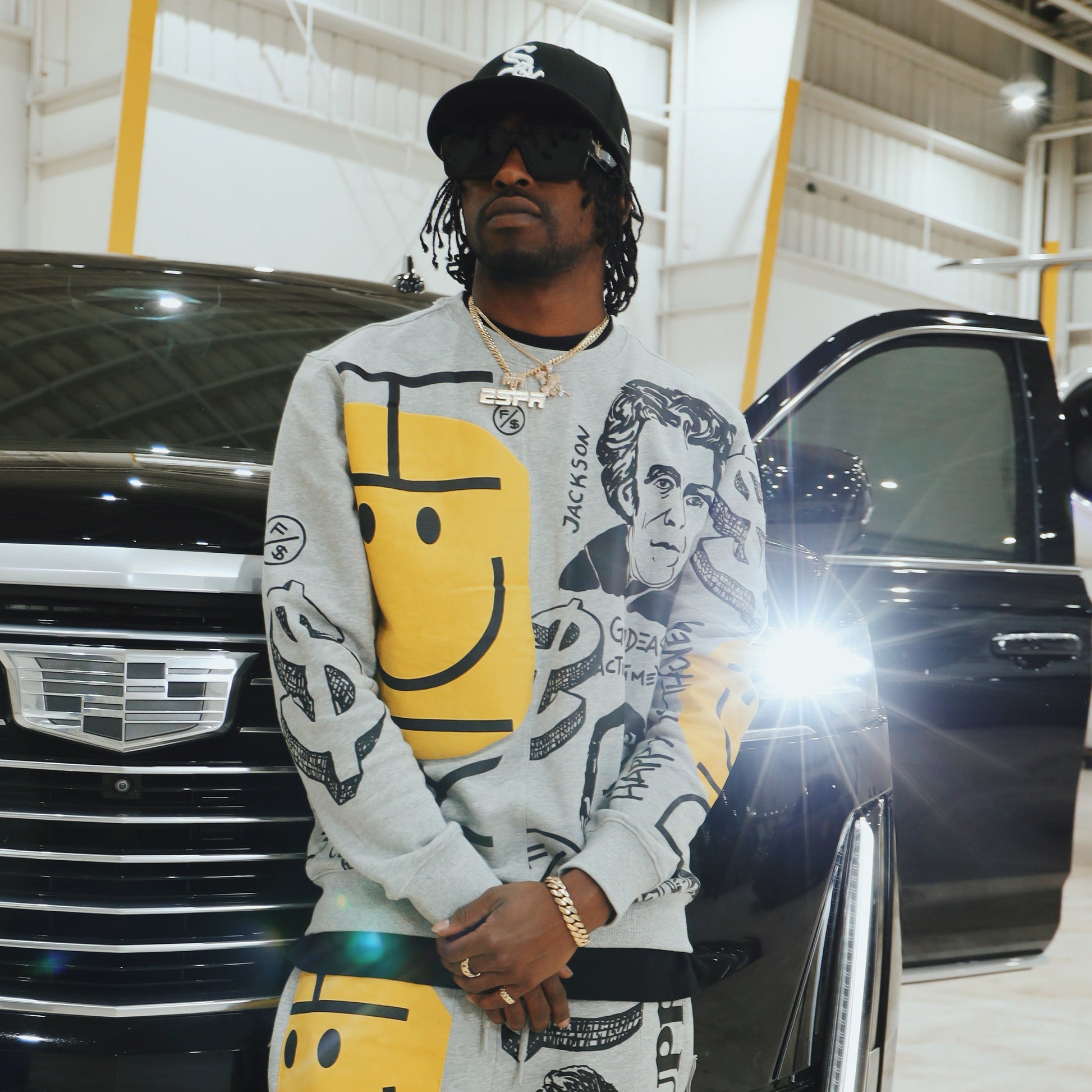 New Rich Crewneck Sweater (Heather Grey) - Concordia Style Boutique