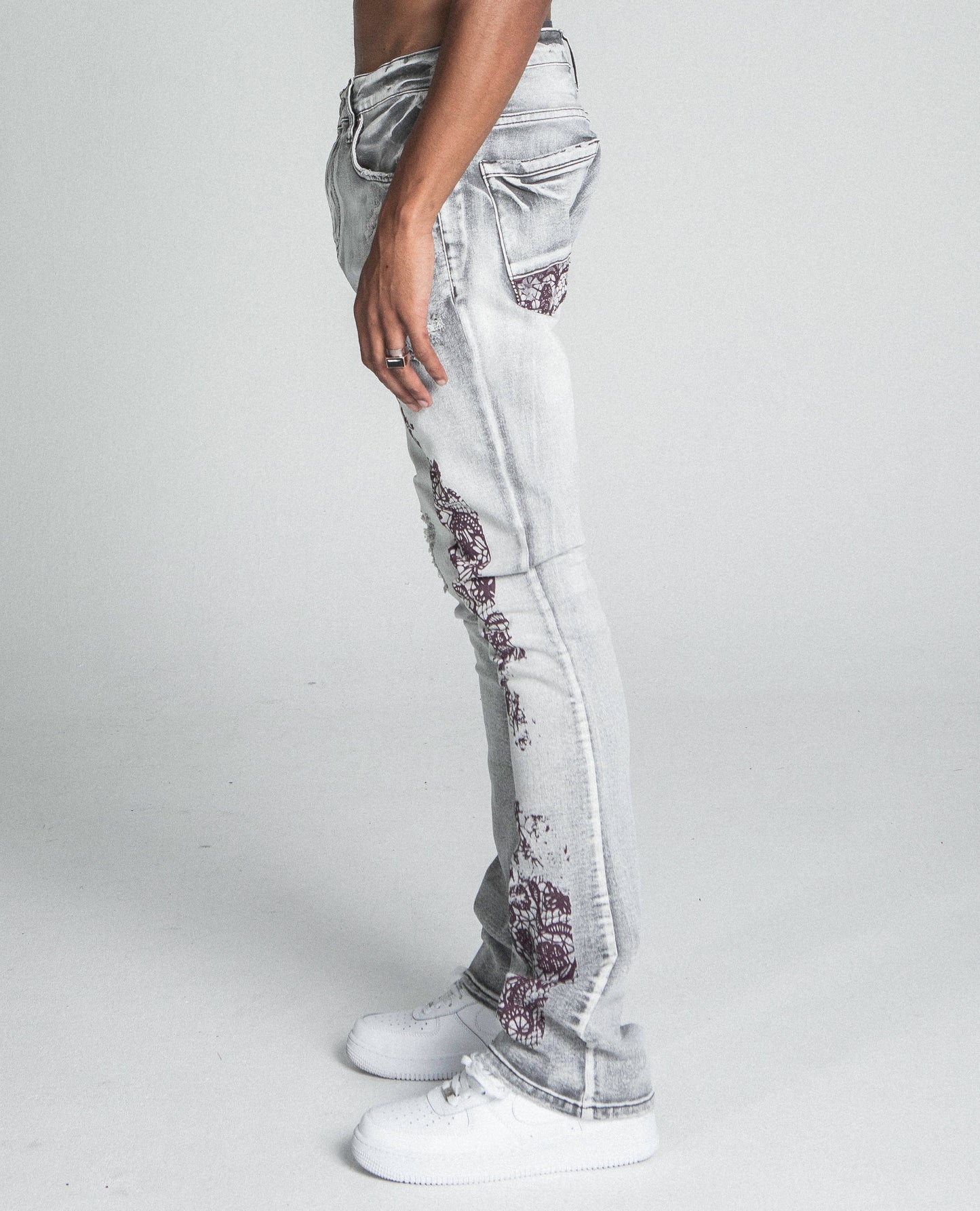 AJ27SK LACE FADED WASH STACKED JEANS