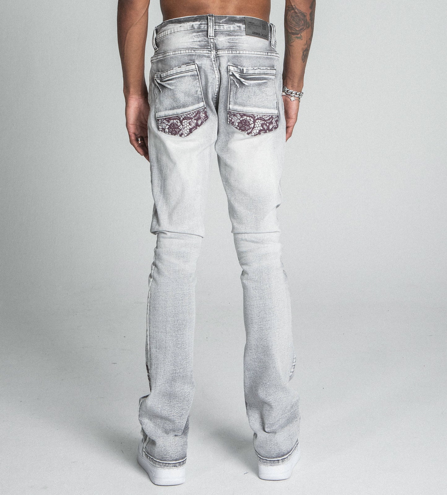 AJ27SK LACE FADED WASH STACKED JEANS