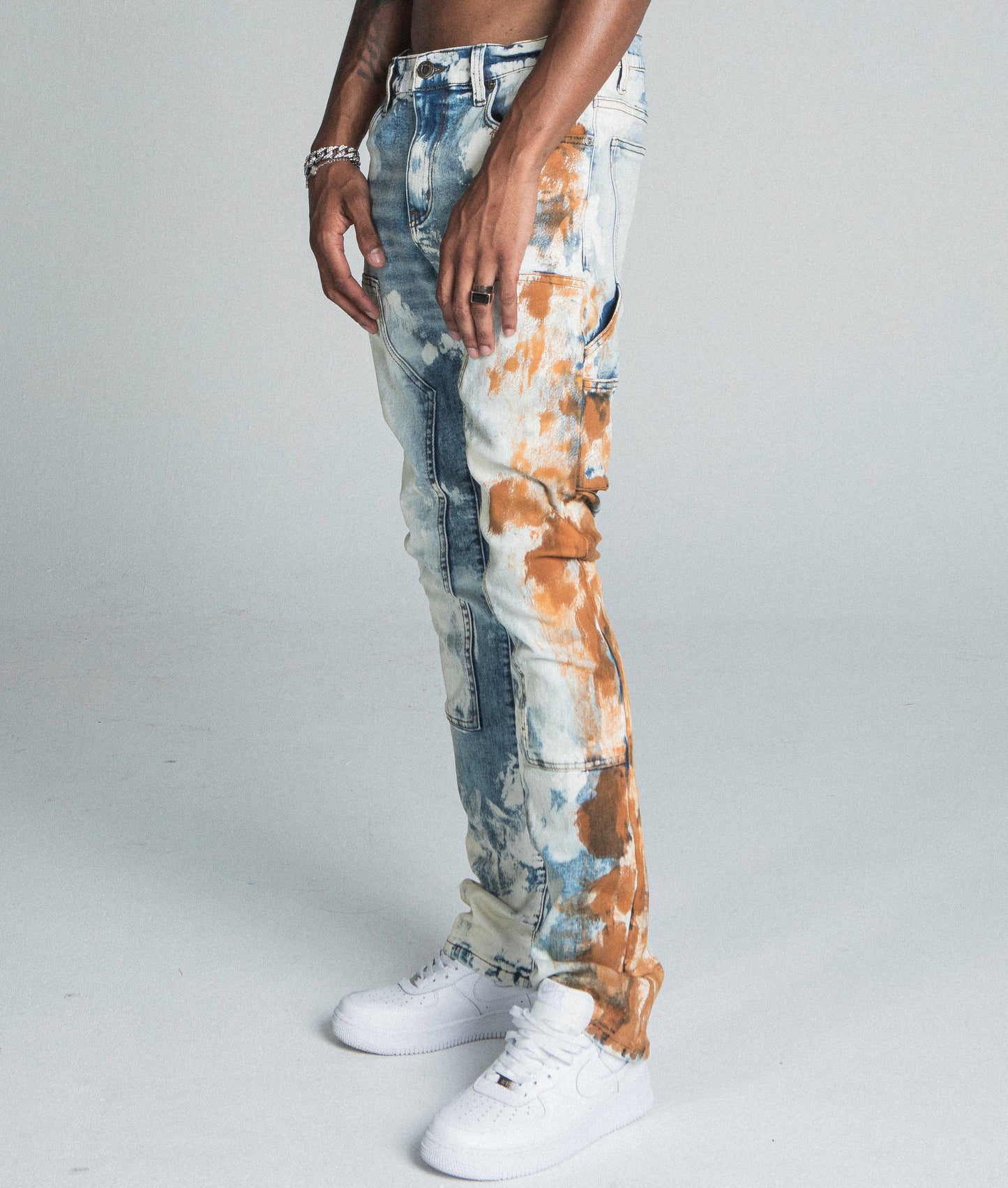 AJ19SK OIL PAINT STACKED JEANS