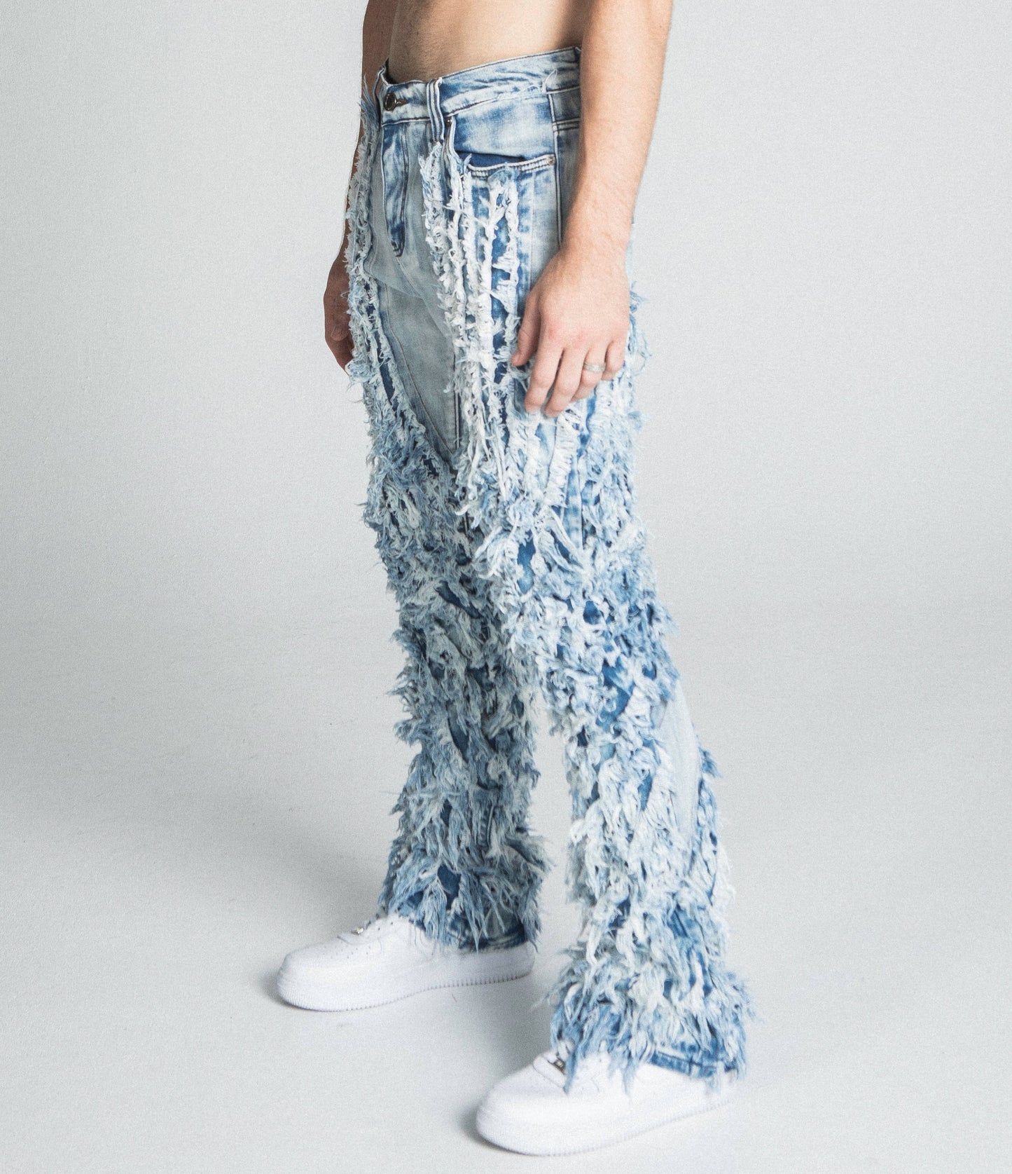 AJ18SK EXTREME FRAYED STACKED JEANS