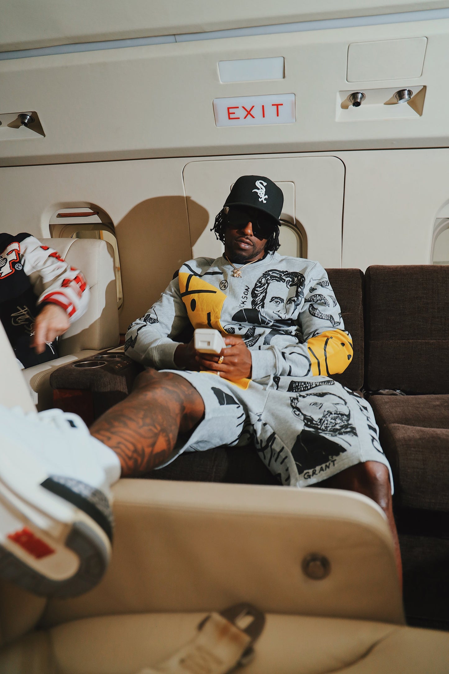 New Rich Crewneck Sweater (Heather Grey) - Concordia Style Boutique