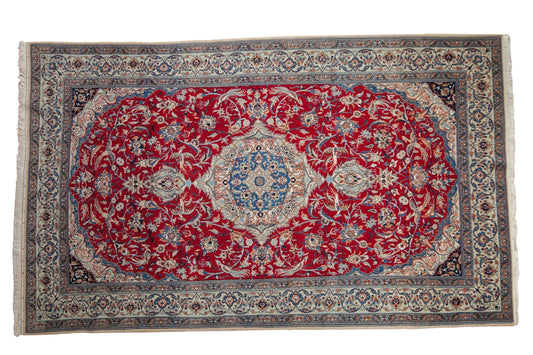 5.5x9 Vintage Nain Carpet